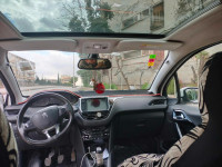 voitures-peugeot-208-2015-allure-setif-algerie