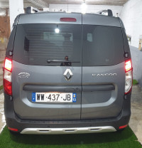 voitures-renault-kongoo-2024-expretion-constantine-algerie