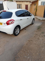 voitures-peugeot-208-2014-allure-chebli-blida-algerie