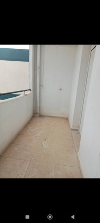 appartement-location-f3-alger-les-eucalyptus-algerie