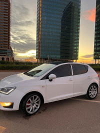 voitures-seat-ibiza-2013-fr-alger-centre-algerie