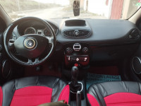 voitures-renault-clio-3-2012-night-and-day-djebahia-bouira-algerie