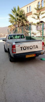 voitures-toyota-hilux-2014-legend-sc-4x2-bouhlou-tlemcen-algerie