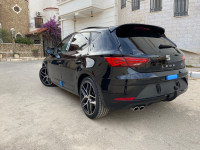 moyenne-berline-seat-leon-2019-fr-batna-algerie