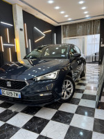 moyenne-berline-seat-leon-2021-style-batna-algerie