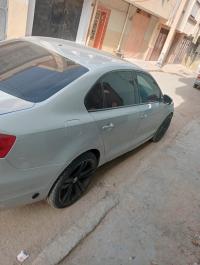 voitures-volkswagen-jetta-2014-chetouane-tlemcen-algerie