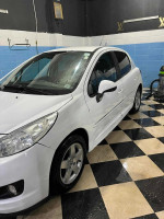 citadine-peugeot-207-2011-active-blida-algerie