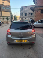 voitures-renault-clio-3-2010-exception-medea-algerie