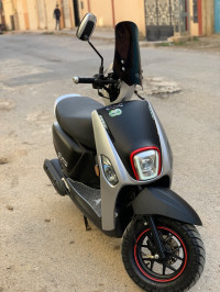 motos-et-scooters-vms-cuxi-2-2024-draria-alger-algerie