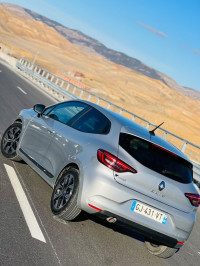 voitures-renault-clio-5-2023-techno-el-eulma-setif-algerie