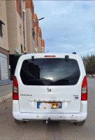 voitures-peugeot-partner-2011-tepee-setif-algerie