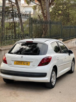 voitures-peugeot-207-2012-hydra-alger-algerie