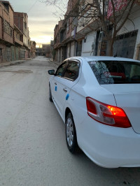 voitures-peugeot-301-2013-sougueur-tiaret-algerie