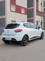 voitures-renault-clio-4-2015-limited-2-misseghine-oran-algerie