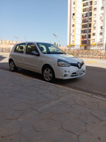 voitures-renault-clio-campus-2015-bye-misseghine-oran-algerie