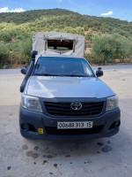 voitures-toyota-hilux-2013-boghni-tizi-ouzou-algerie