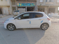 voitures-peugeot-208-2012-allure-arris-batna-algerie