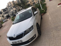 voitures-skoda-rapid-2015-edition-zeralda-alger-algerie