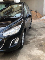 moyenne-berline-peugeot-308-2013-blida-algerie