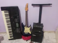 Guitare électrique +سانتي 