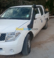 voitures-nissan-navara-2016-elegance-4x2-benairia-chlef-algerie