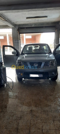 voitures-nissan-navara-2016-se-42-agouni-gueghrane-tizi-ouzou-algerie