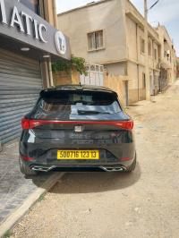 سيارات-seat-leon-2023-fr-المنصورة-تلمسان-الجزائر
