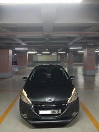 سيارات-peugeot-208-2014-style-بئر-خادم-الجزائر