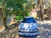 سيارات-renault-laguna-1-1995-ترعي-باينان-ميلة-الجزائر