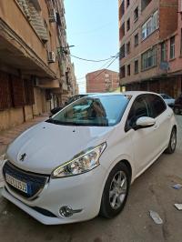 سيارات-peugeot-208-2015-active-facelift-تيزي-وزو-الجزائر