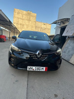 voitures-renault-clio-5-2022-leticia-beni-tamou-blida-algerie