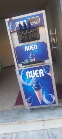 مكينة مثلجات