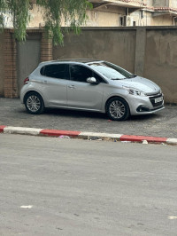 voitures-peugeot-208-2019-allure-facelift-hadjout-tipaza-algerie