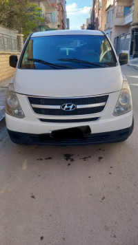 voitures-hyundai-h1-2010-vitre-9-places-el-eulma-setif-algerie