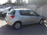 voitures-renault-clio-3-2012-night-and-day-gdyel-oran-algerie