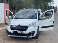 voitures-citroen-berlingo-2017-el-amria-ain-temouchent-algerie