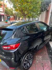 voitures-renault-clio-4-2015-limited-el-harrach-alger-algerie