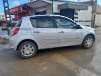 voitures-renault-clio-3-2012-ouled-rabah-jijel-algerie