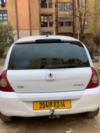 voitures-renault-clio-campus-2013-tiaret-algerie