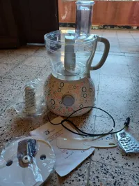 Robot multifonction amener de France 