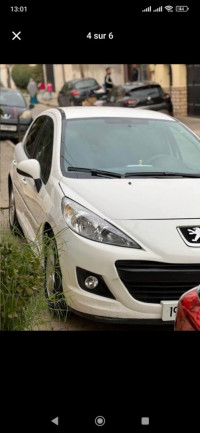 voitures-peugeot-207-2012-bordj-el-kiffan-alger-algerie