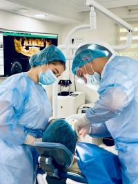 طب-و-صحة-assistante-dentaire-العاشور-الجزائر