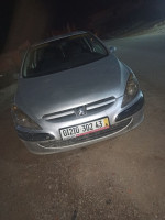 voitures-peugeot-307-2002-minar-zarza-mila-algerie