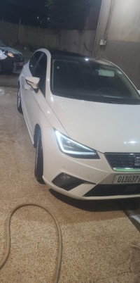 سيارات-seat-ibiza-2018-high-أم-الذروع-الشلف-الجزائر