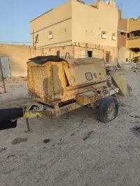 عتاد أشغال عمومية Komatsu 1990