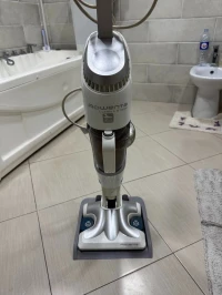 Aspirateur Rowenta à vapeur / (Rowenta) مكنسة كهربائية بخارية لتعقيم 