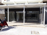 decoration-amenagement-vitrine-en-verre-et-porte-automatique-baba-hassen-alger-algerie