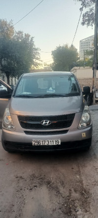 fourgon-hyundai-h1-2011-setif-algerie