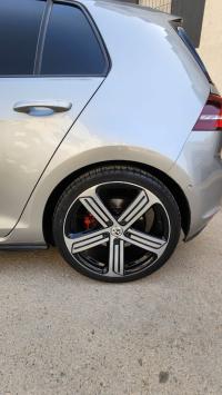 سيارات-volkswagen-golf-7-2017-حمادي-بومرداس-الجزائر