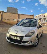 voitures-renault-scenic-2012-bose-oran-algerie